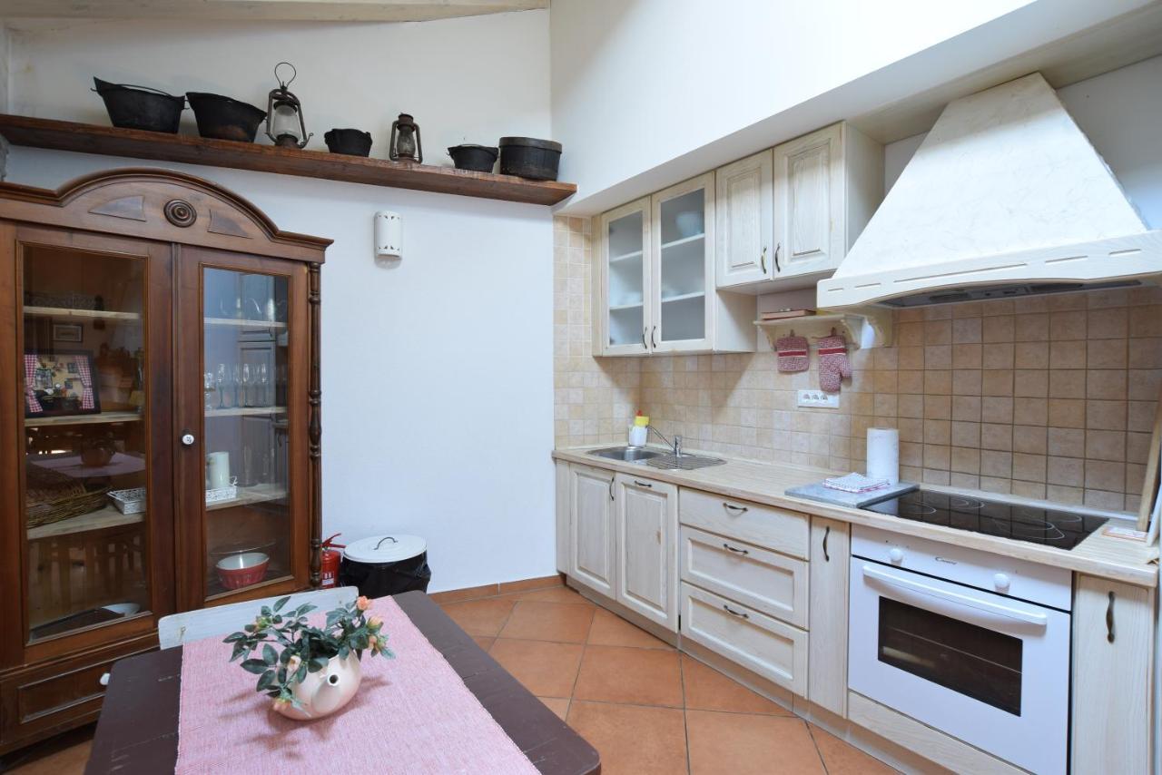 Saison Openning Prices Luxury Villa Nini With Fireplace, Private Pool, Bikes, Barbecue And Much More Poreč Kültér fotó