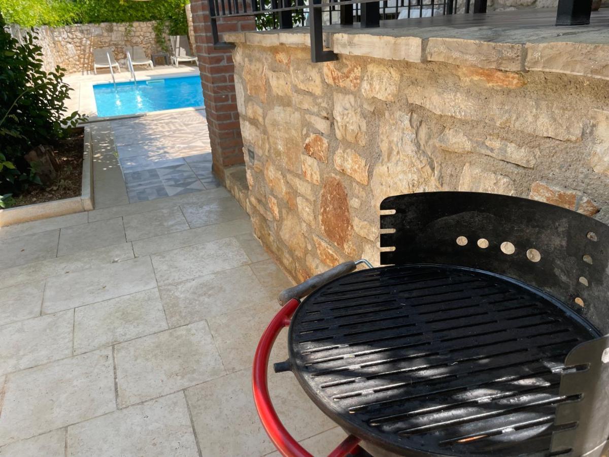 Saison Openning Prices Luxury Villa Nini With Fireplace, Private Pool, Bikes, Barbecue And Much More Poreč Kültér fotó